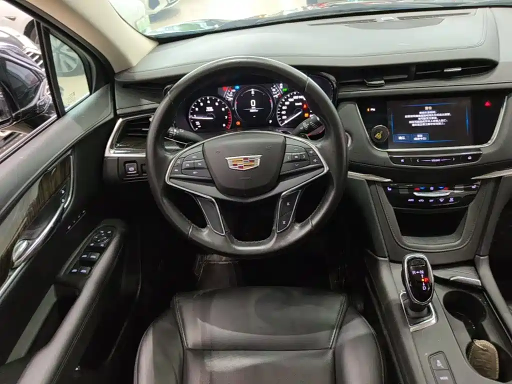 Cadillac XT5 — миниатюра 11