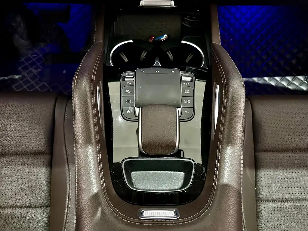 Mercedes-Benz GLE (Import) — миниатюра 11