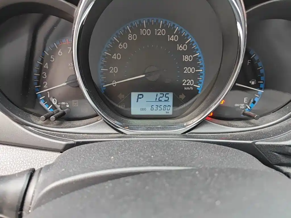 Toyota Vios FS — миниатюра 8