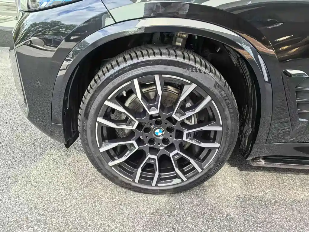 BMW X5 — миниатюра 2