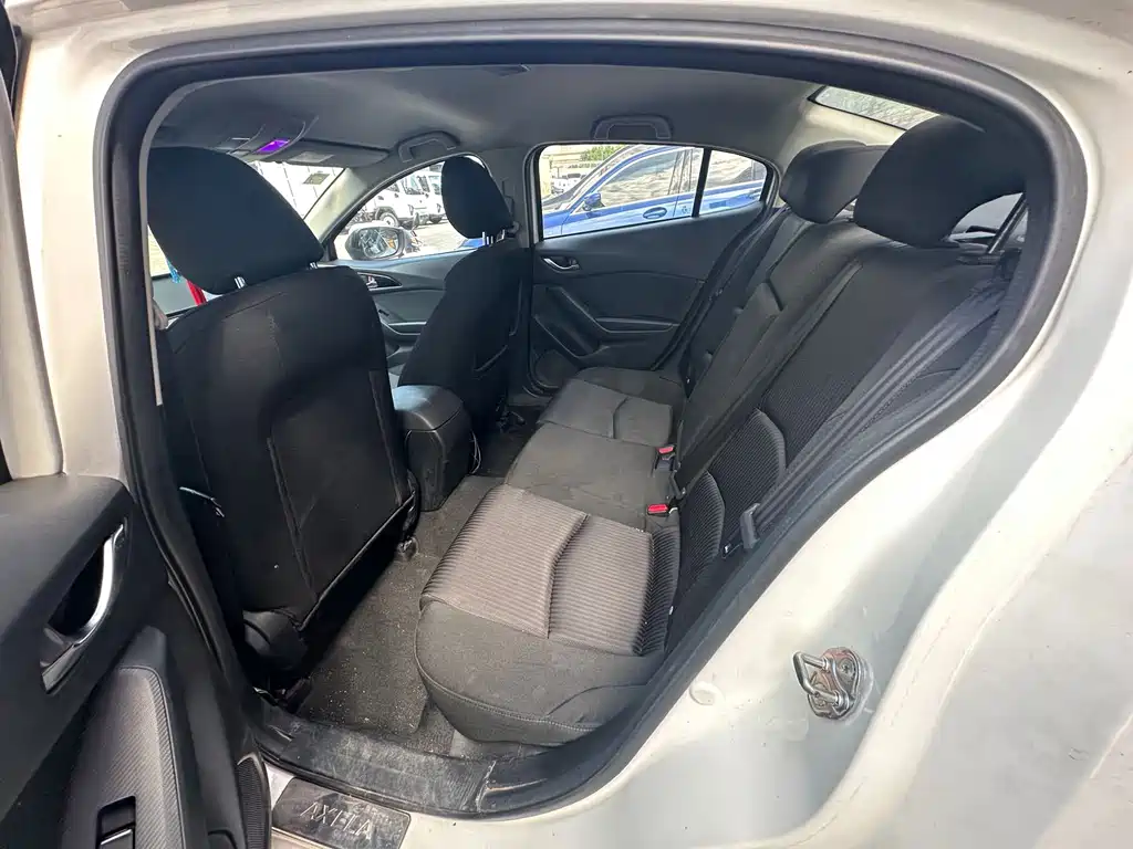 Mazda 3 Axela — миниатюра 5