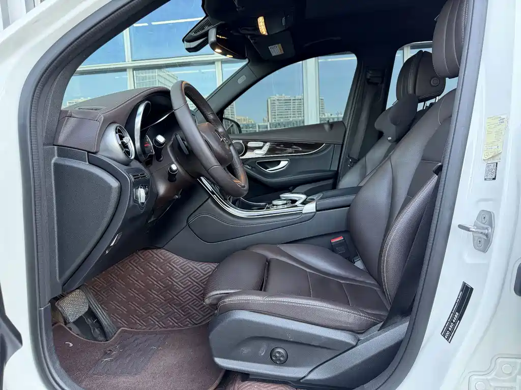 Mercedes-Benz GLC — миниатюра 6