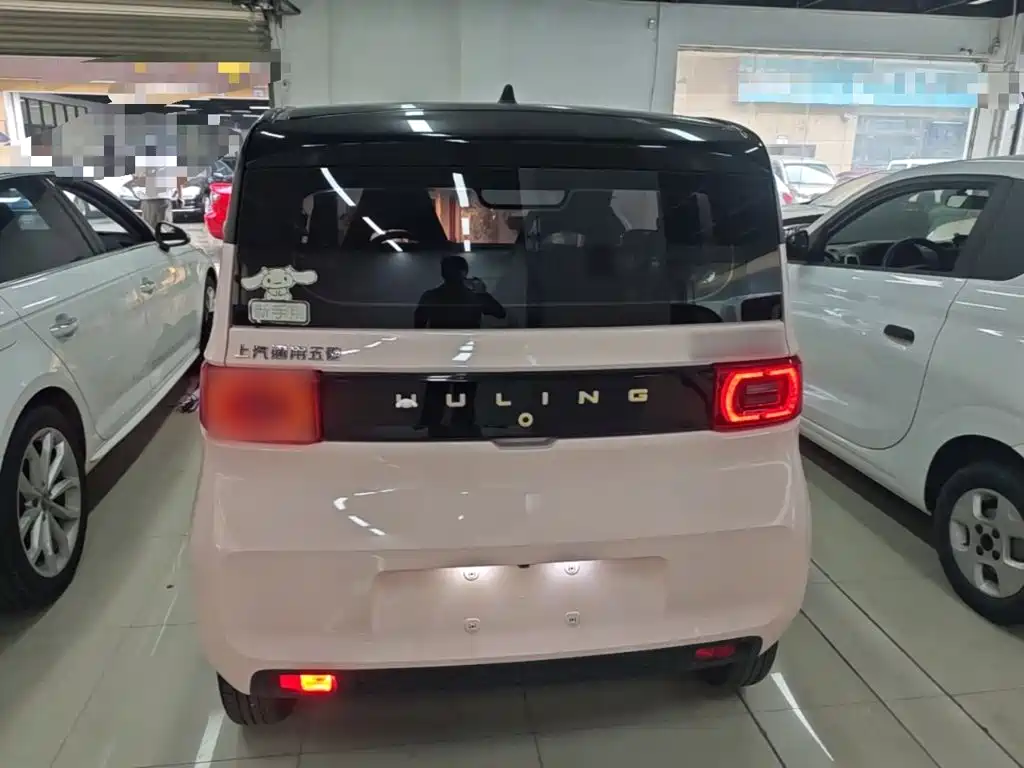 Wuling MINIEV — миниатюра 6