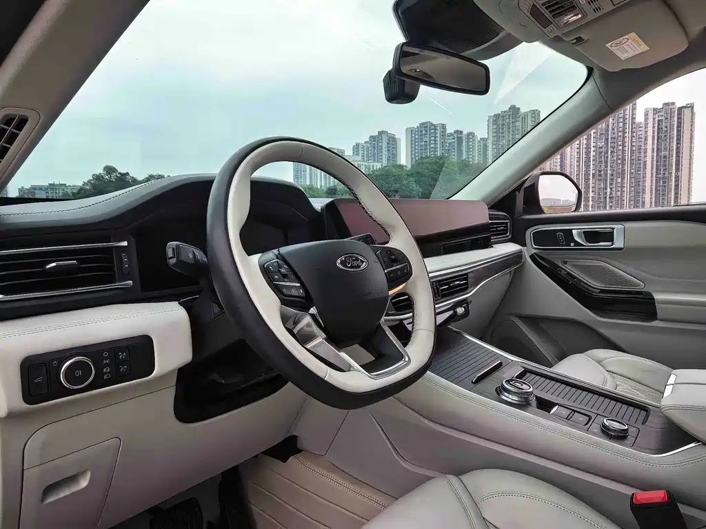 Ford Explorer — миниатюра 19