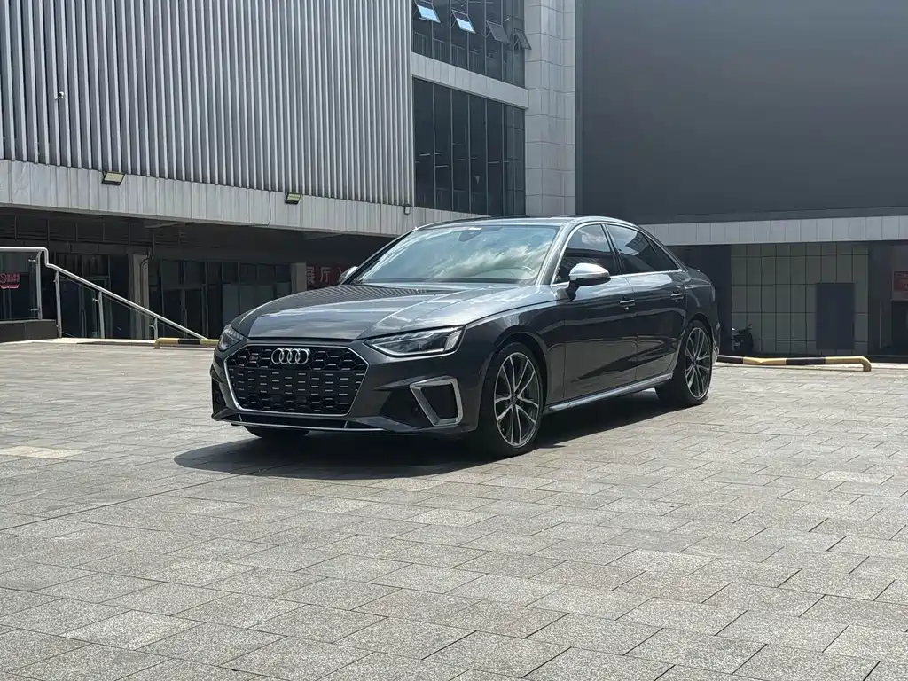 Audi S4