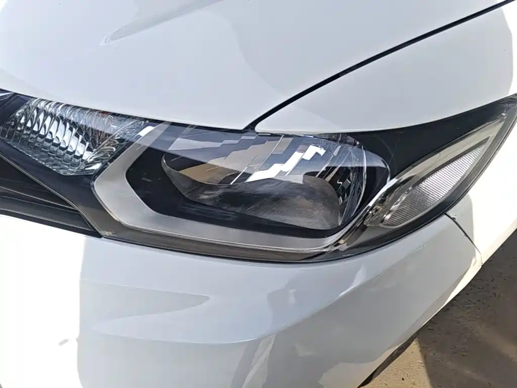 Honda Fit — миниатюра 24
