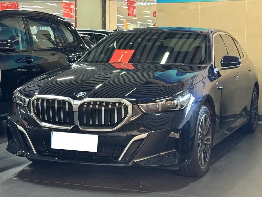 BMW 5 Series 2025