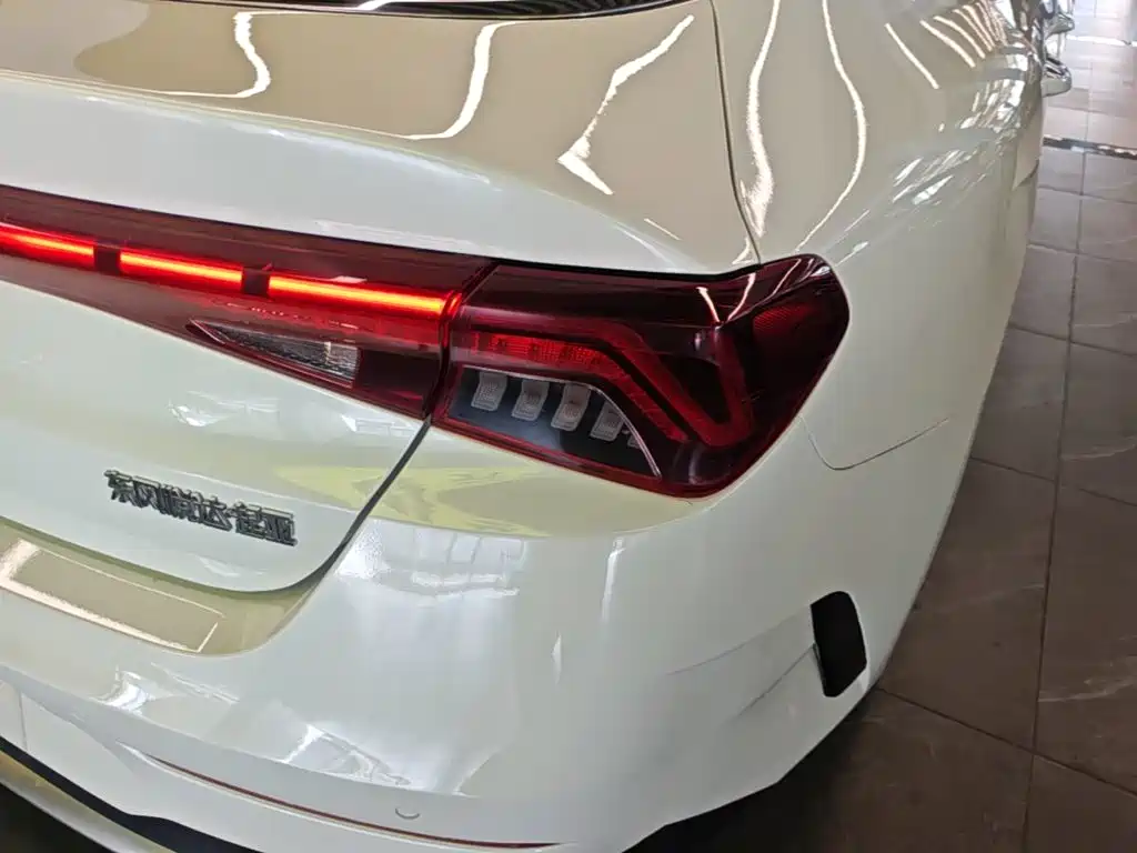 Kia K5 — миниатюра 8