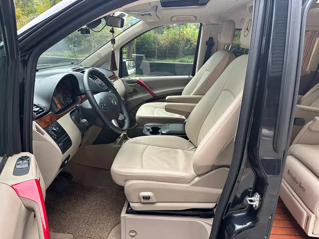 Mercedes-Benz Viano — миниатюра 14