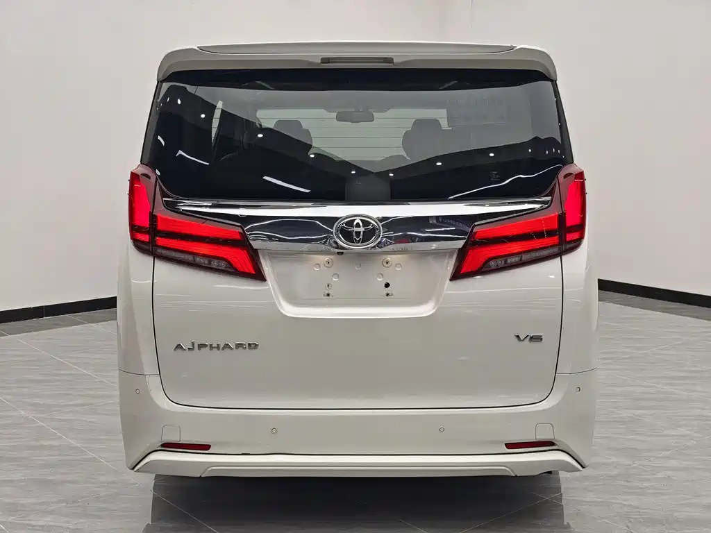 Toyota Alphard 2015 3.5L Luxury