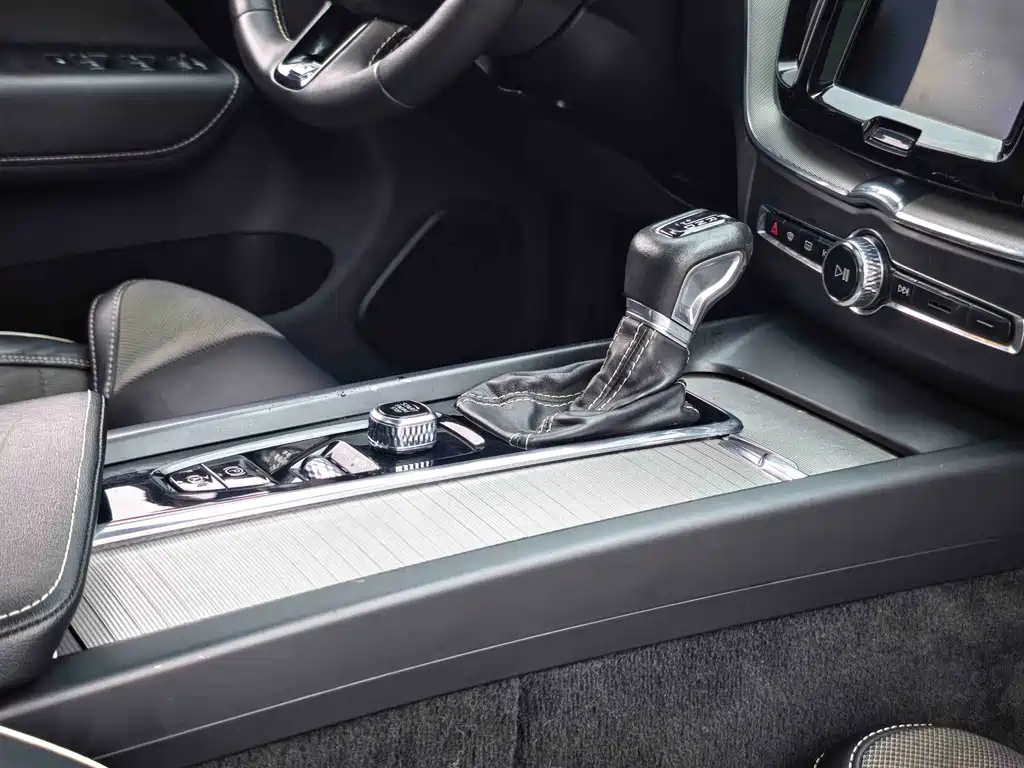 Volvo XC60 — миниатюра 12