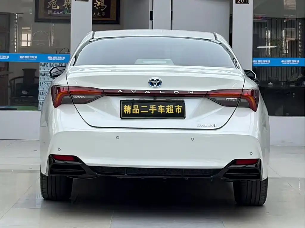 TOYOTA ASIAN DRAGON