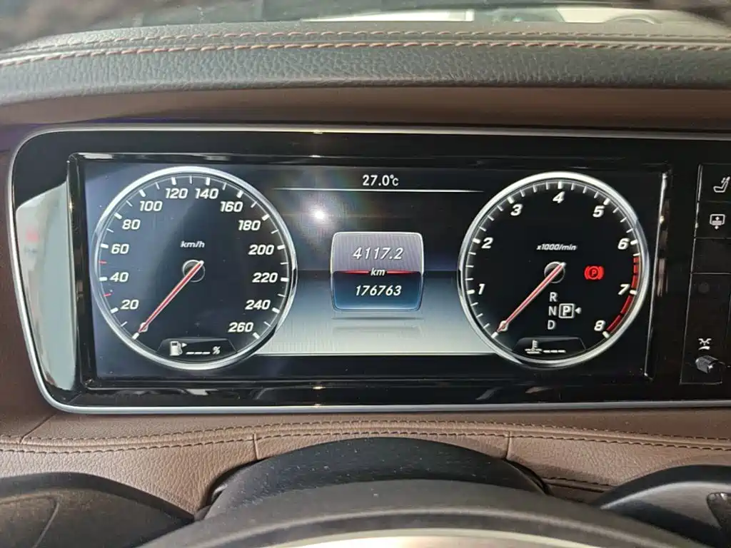 Mercedes-Benz S-Class — миниатюра 12