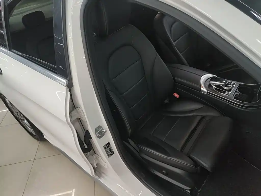 Mercedes-Benz C-Class — миниатюра 25