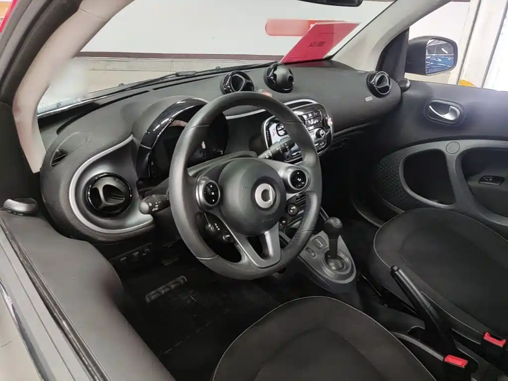 smart Smart Fortwo — миниатюра 10