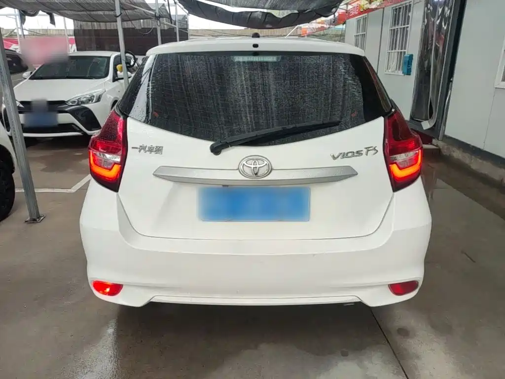Toyota Vios FS — миниатюра 6