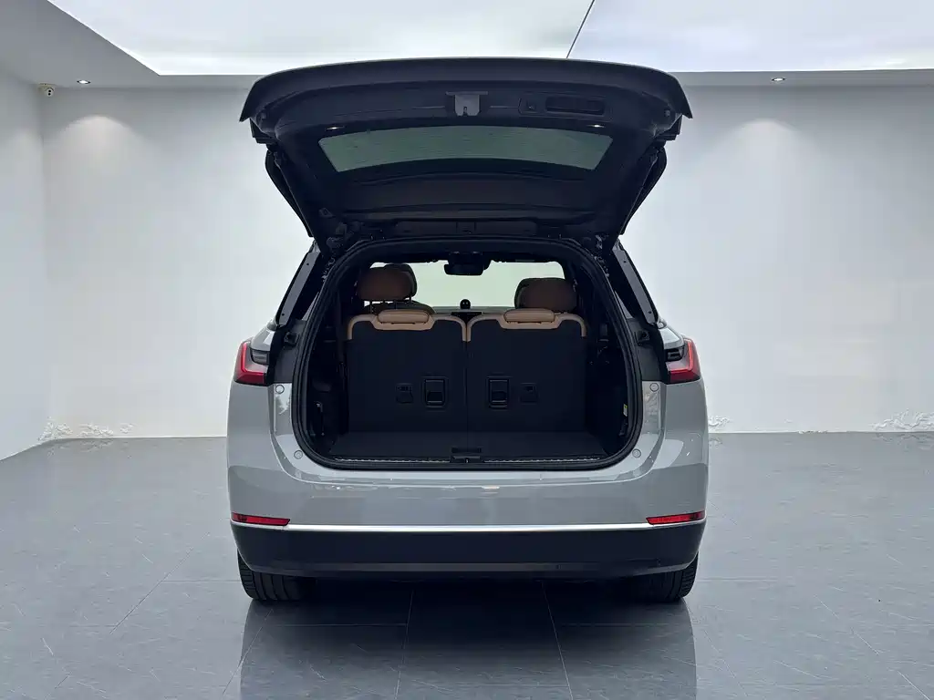 NIO ES8 — миниатюра 6