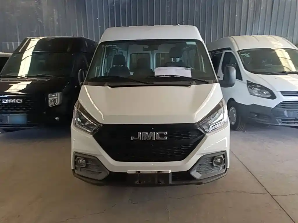 JMC Tesla — миниатюра 3