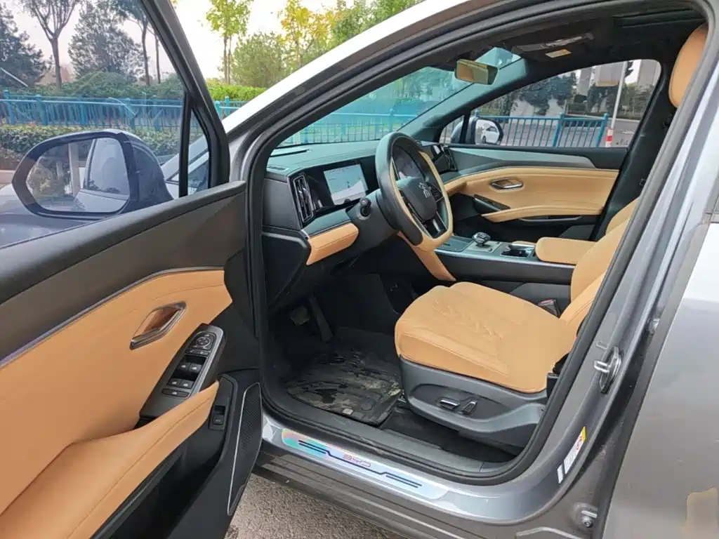 BYD L DM-i — миниатюра 16