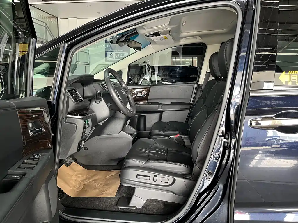 Honda Odyssey — миниатюра 8