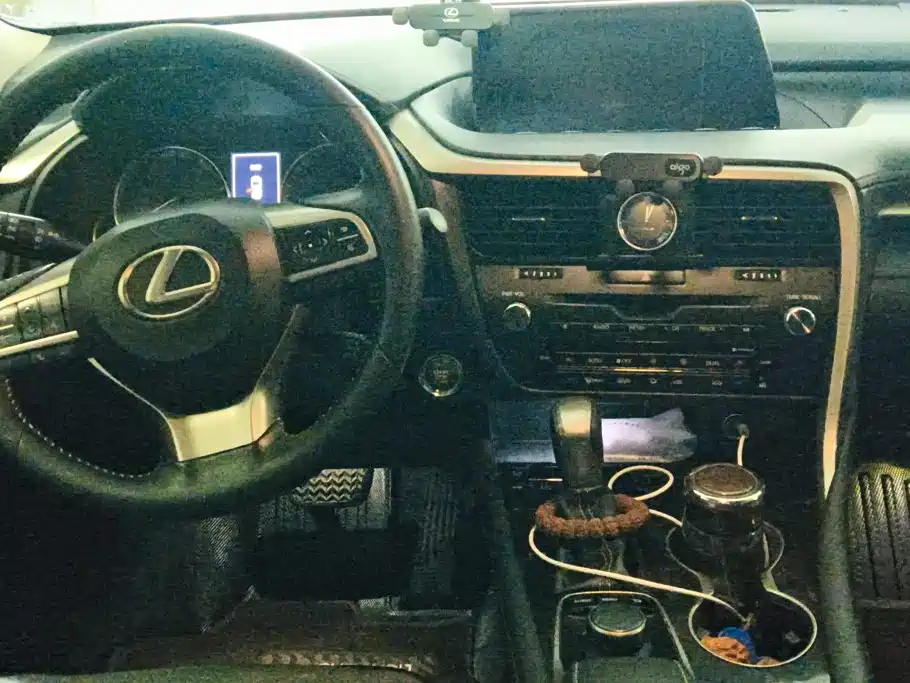 Lexus RX — миниатюра 12