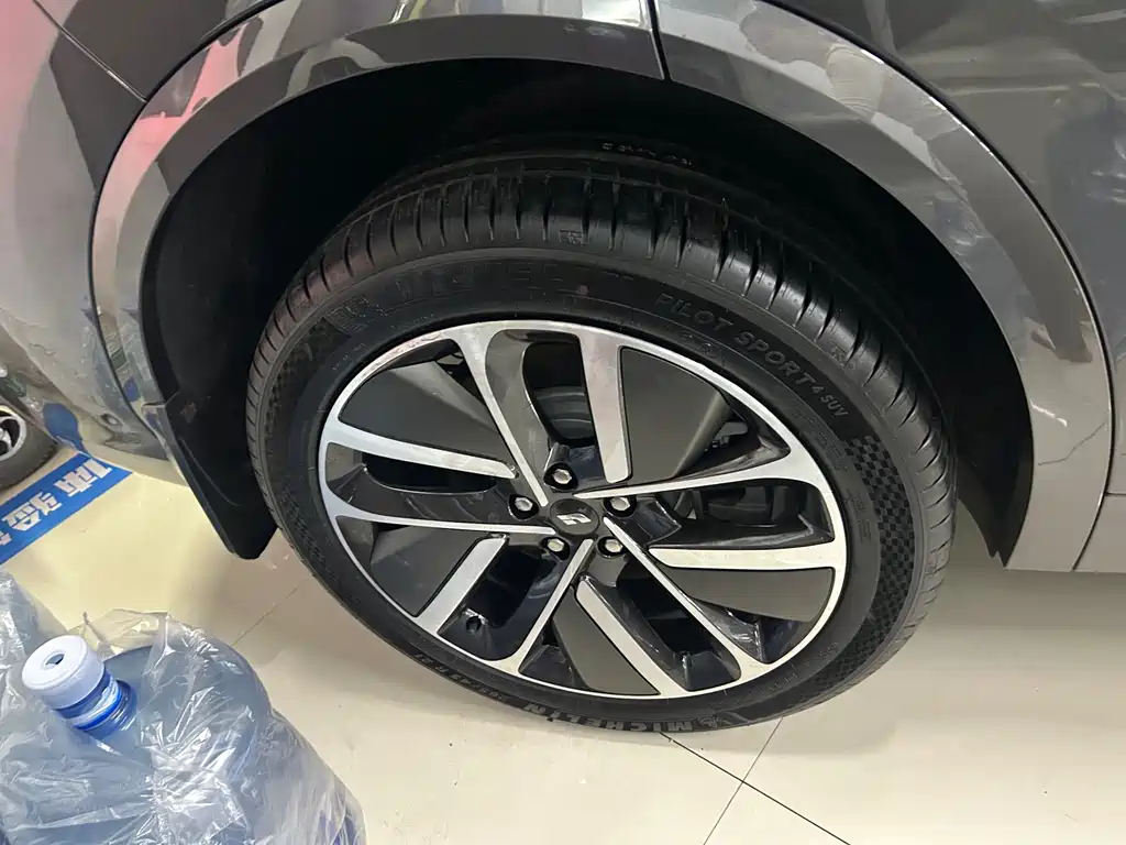 Li Auto Li L7 — миниатюра 26
