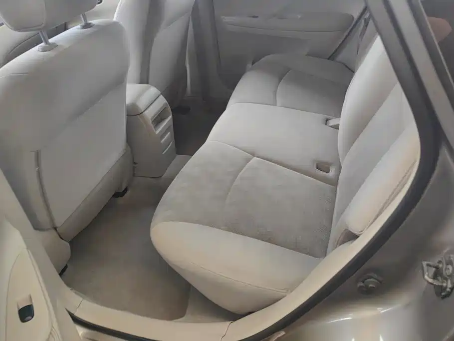 Nissan Tiida — миниатюра 11