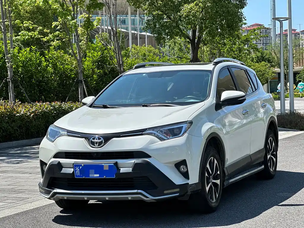 Toyota RAV4 2017