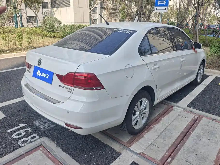 Volkswagen Santana — миниатюра 3