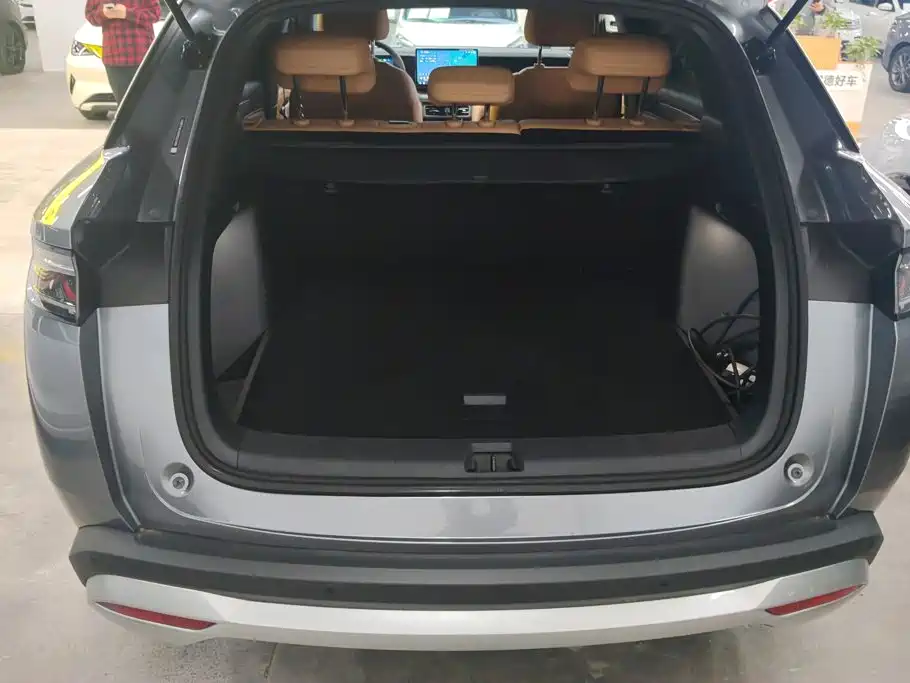 BYD L DM-i — миниатюра 4