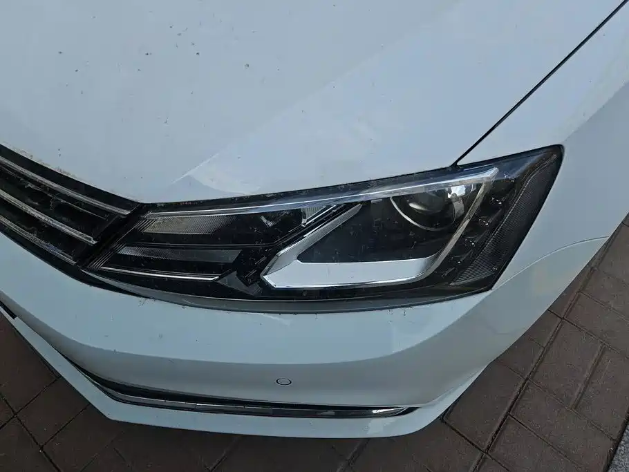 Volkswagen Sagitar — миниатюра 5