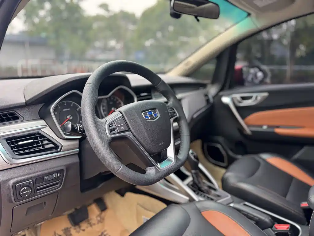 Geely Vision X3 — миниатюра 5