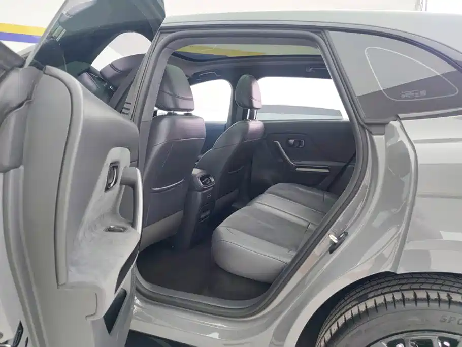 Leapmotor Leapmotor Lafa5 — миниатюра 11