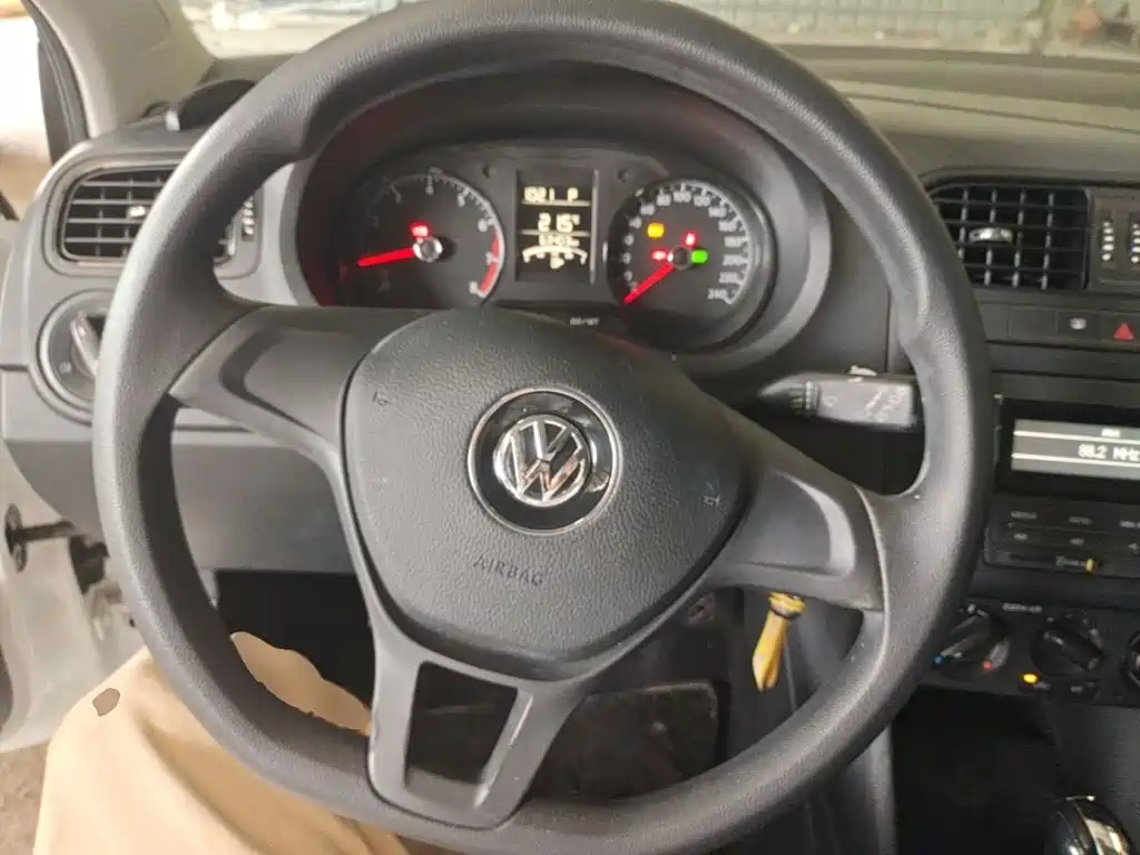 Volkswagen Polo — миниатюра 11