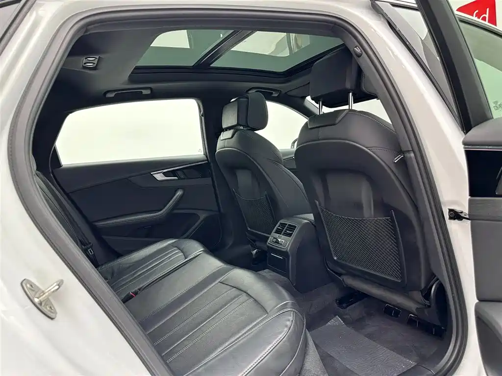 Audi A4L id 4669288 из Китая 15