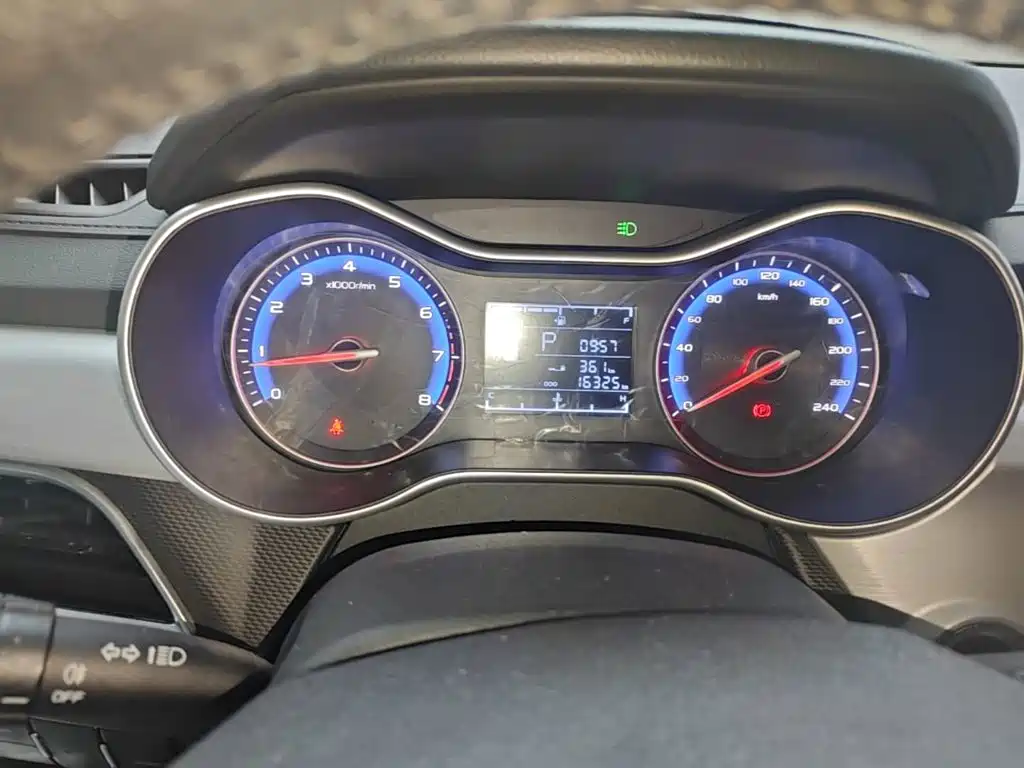 Geely Vision — миниатюра 12