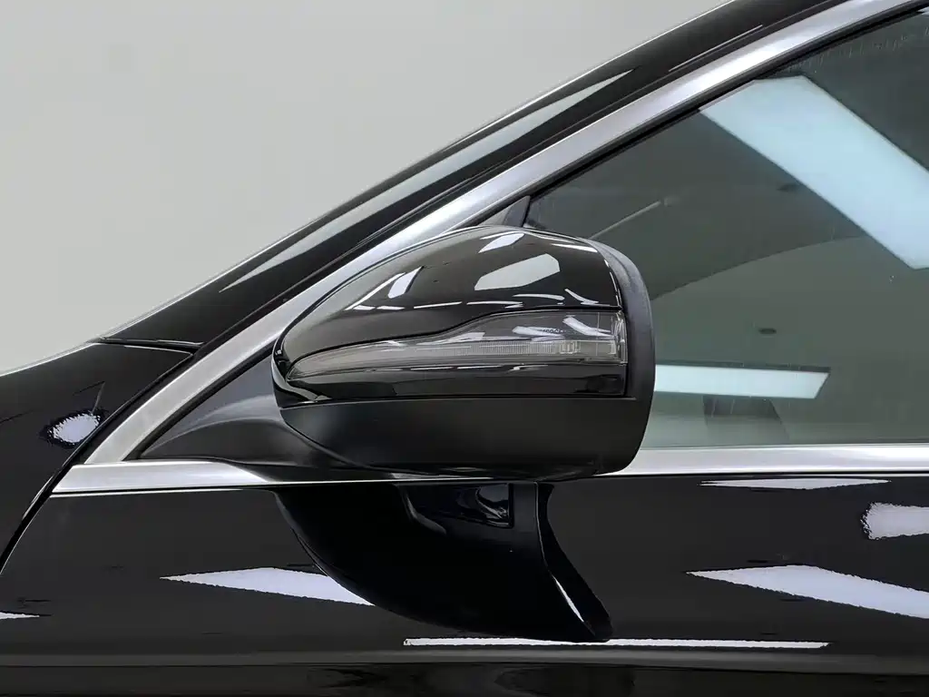 Mercedes-Benz GLC — миниатюра 14
