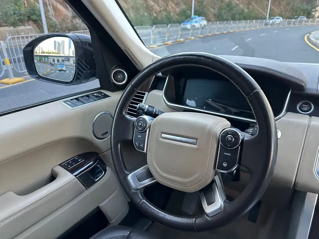 LAND ROVER RANGE ROVER