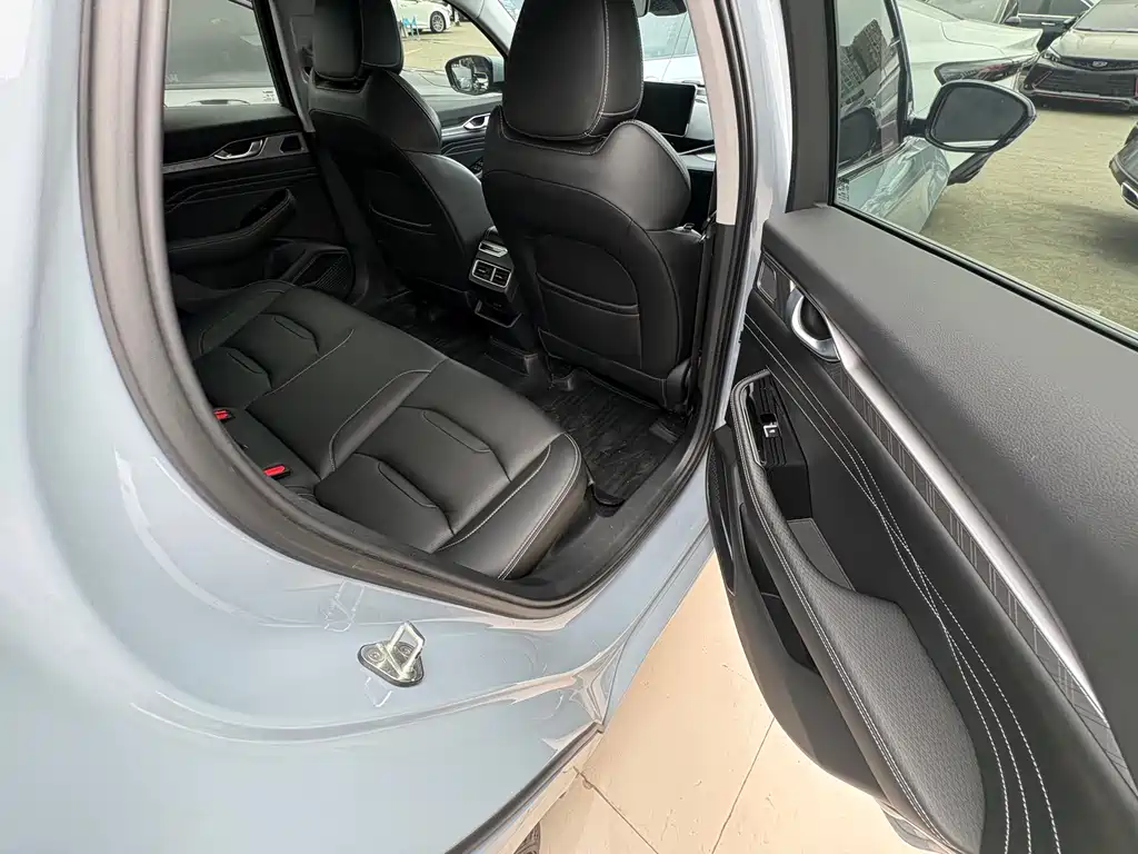 Geely Xingrui — миниатюра 16