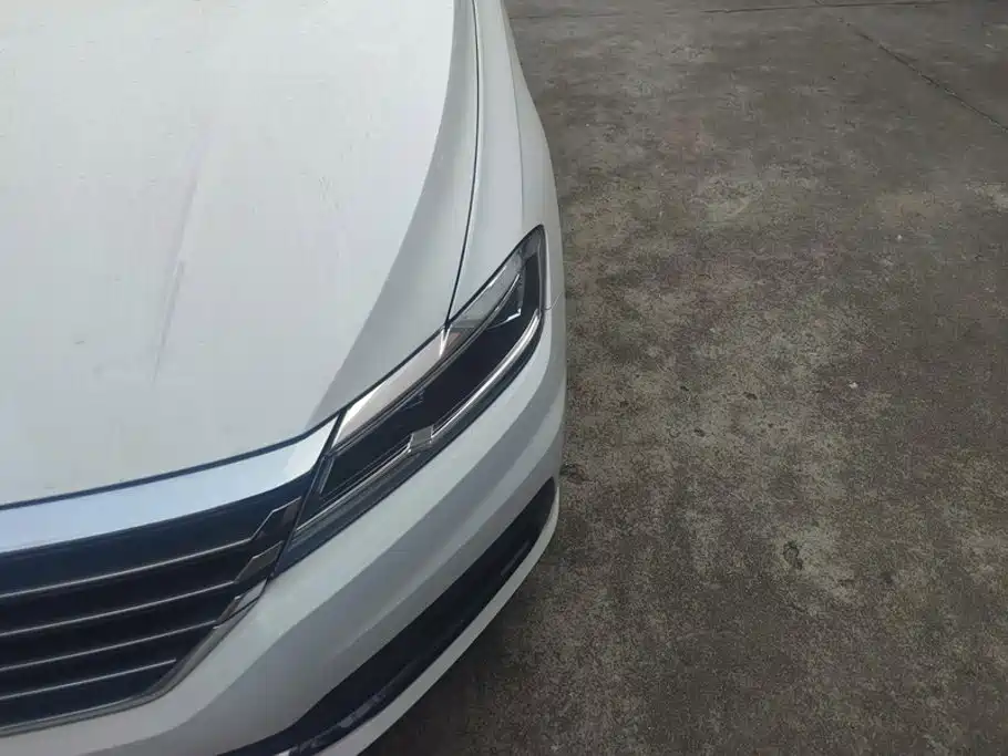 Volkswagen Lavida — миниатюра 5