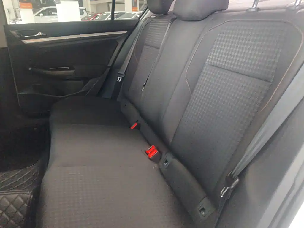 Volkswagen Bora EV — миниатюра 13