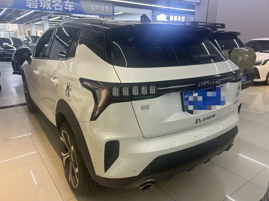 Lynk & Co 06 — миниатюра 4