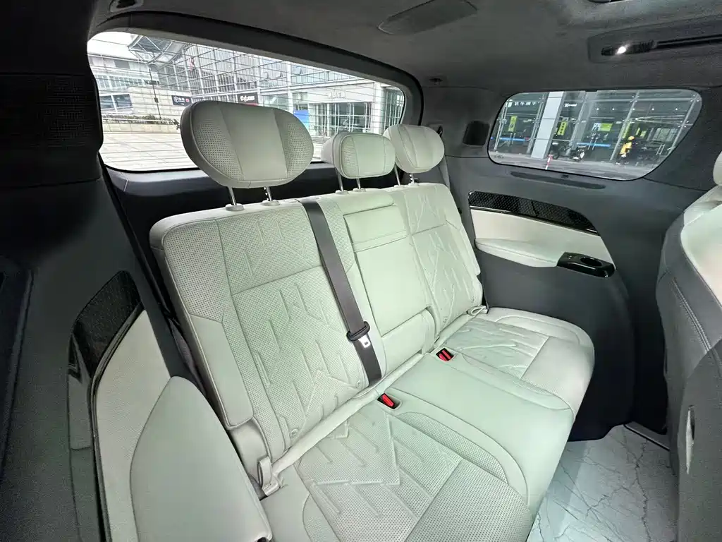 ZEEKR EXTREME KRYPTON 009