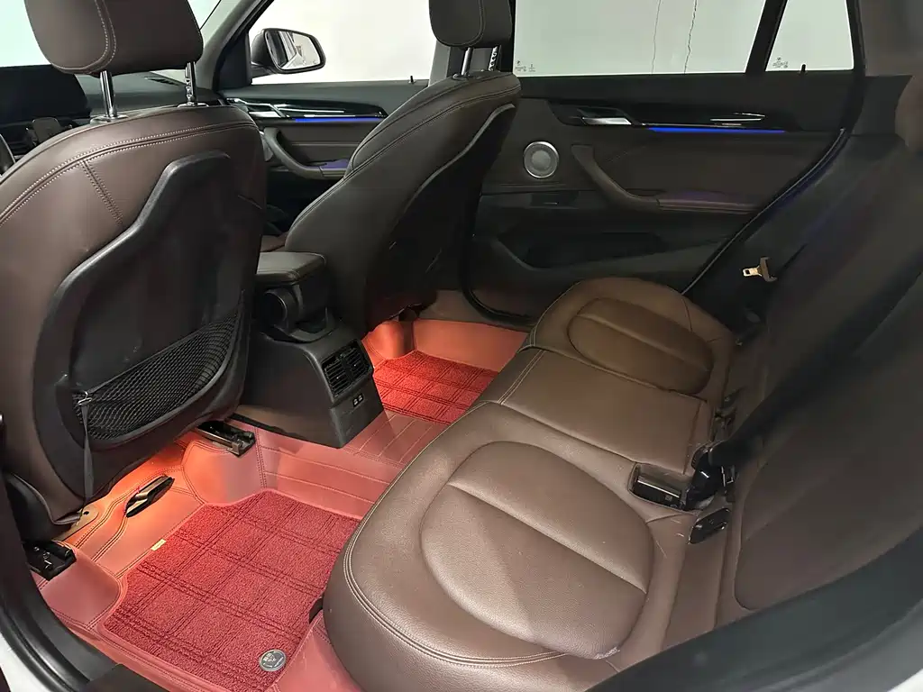 BMW X1 — миниатюра 9