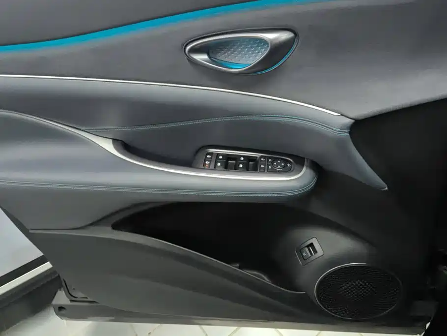 BYD Sealion 07 DM-i — миниатюра 7