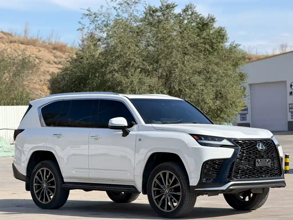 Lexus LX — миниатюра 3
