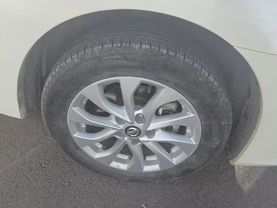 Nissan Sylphy — миниатюра 6