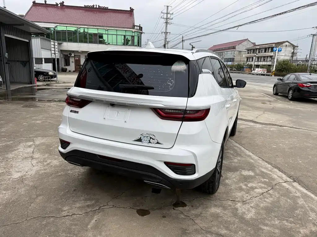 Geely Vision X6 — миниатюра 7