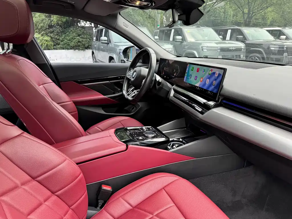 BMW 5 Series — миниатюра 23