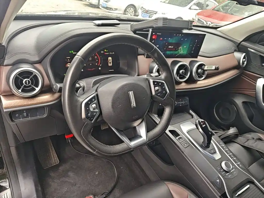 Wey Wey VV5 — миниатюра 10